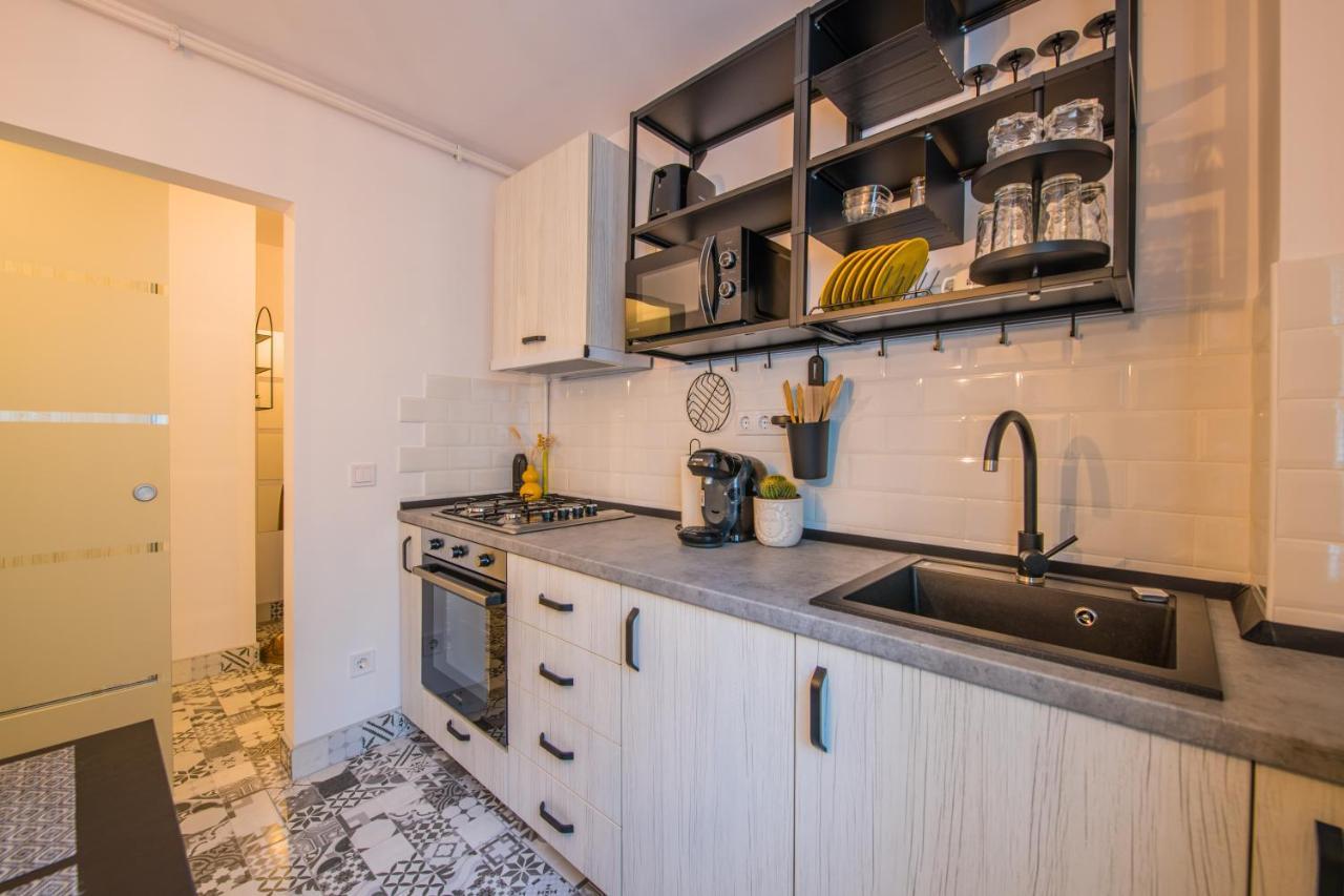 Kitty Sunflower Apartment Alba Iulia Dış mekan fotoğraf